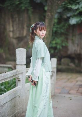 日本免费久久网_免费正片国语